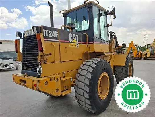 Caterpillar IT24F loader