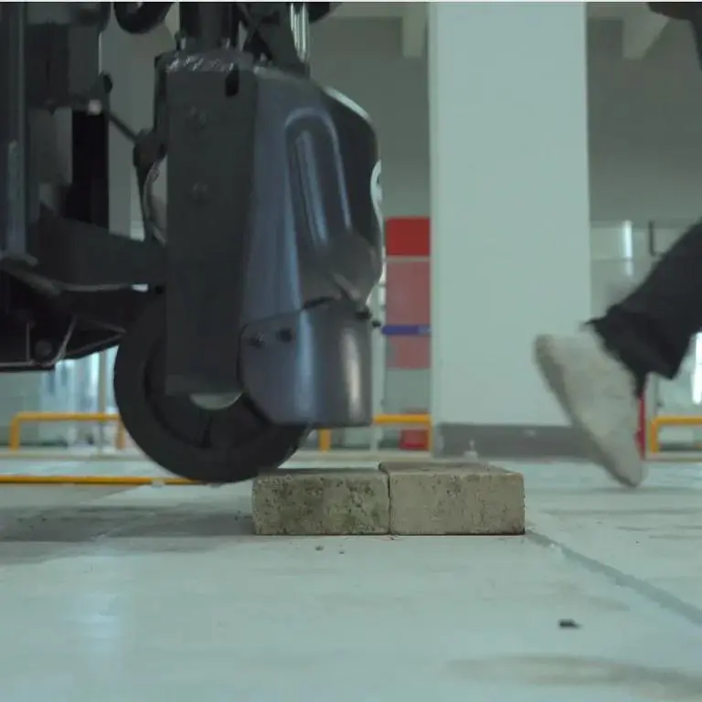 All-Terrain Electric Pallet Truck 1.5T - EP EPT20-15ET2H