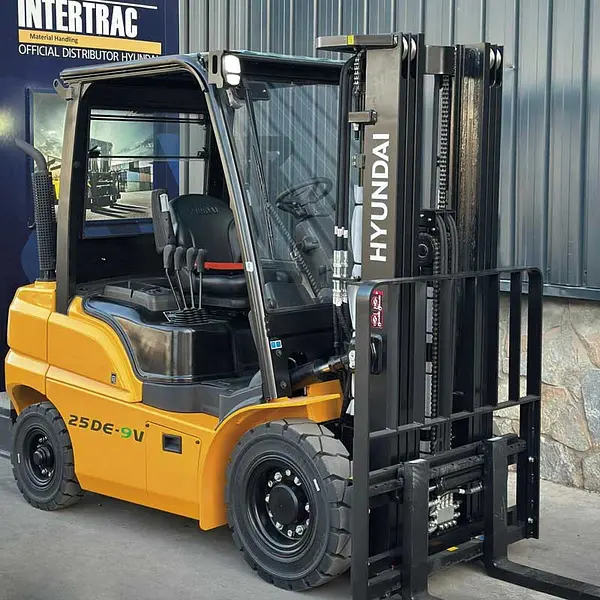 Carretilla elevadora diésel Hyundai 25DE-9V