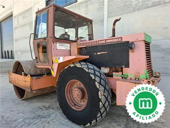 CASE VIBROMAX W1102D compactor roller