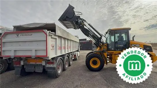 Cargadora de ruedas JCB 417 S5 HT con cazo de alto volteo