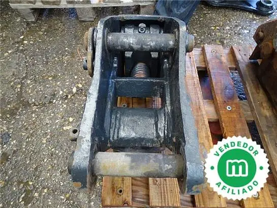 Quick coupler for Komatsu R5