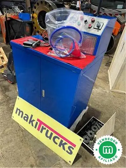 Máquina eléctrica para hacer latiguillos