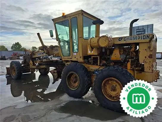 Champion G740 grader