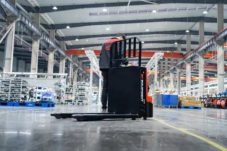 EP WAL20-PRO Heavy-Duty Pedestrian Li-ion Pallet Truck 2.0T