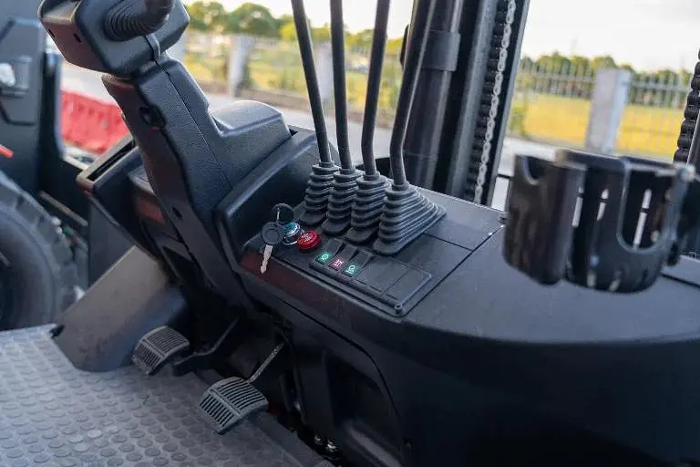 Internal Combustion Counterbalanced Forklift 8.5T - EP CPCD85T9 (Cummins QSB3.9)