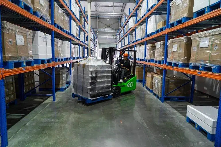3-Wheel Dual-drive Supercompact Counterbalance Forklift 1.0T - EP TCL101