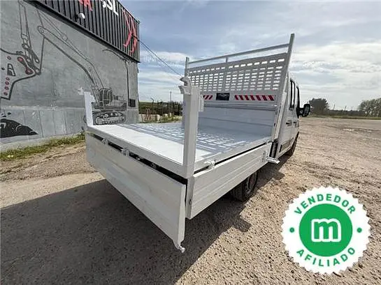 Camión basculante Renault Master DCI 125