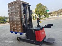 EP CQE12R Electric Reach Truck 1.2T
