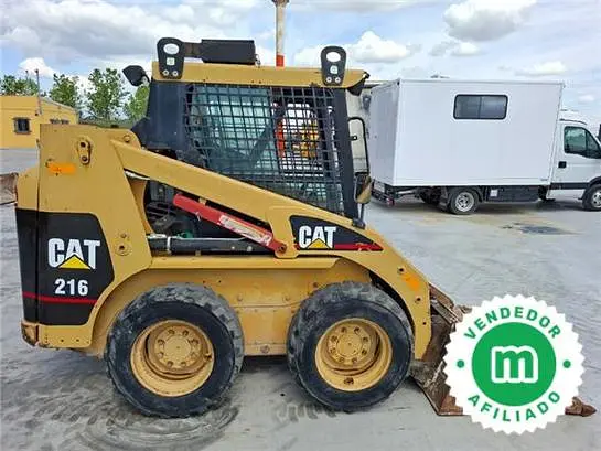Caterpillar 216 mini loader
