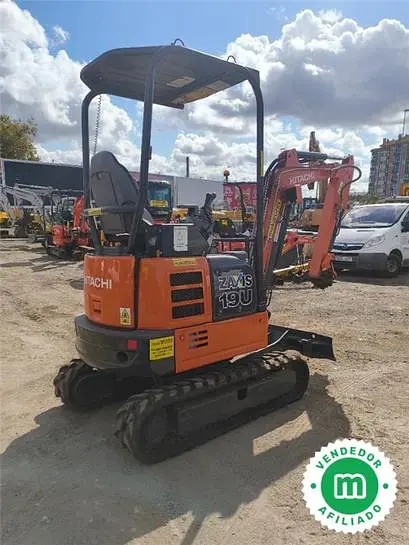 Mini excavadora Hitachi ZX19U-5