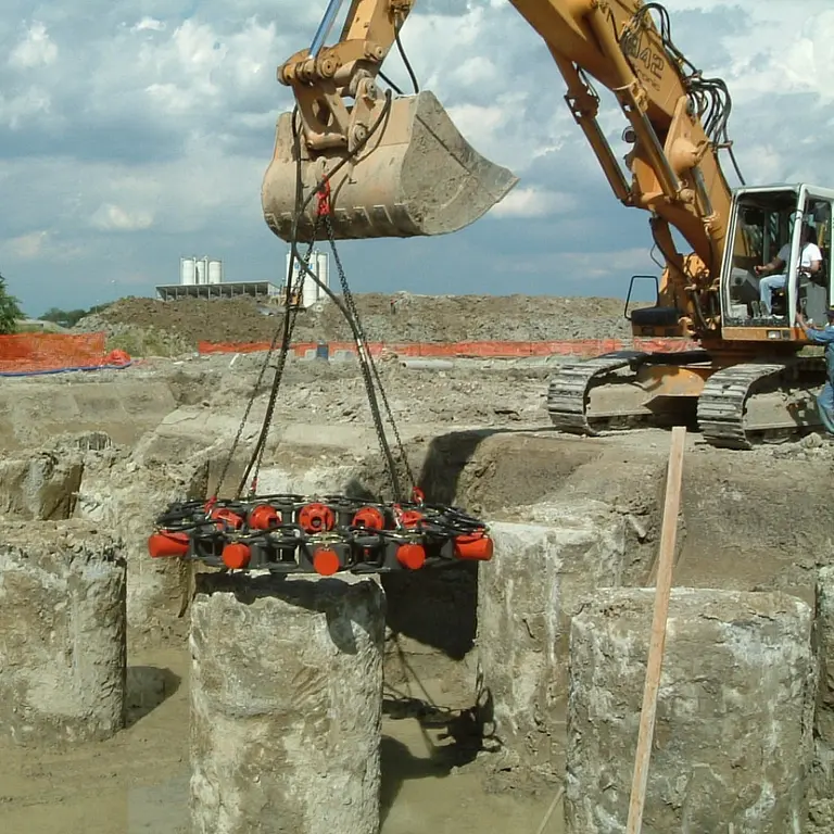 MBI Mantovanibenne Demolición de pilas redondas y cuadradas
