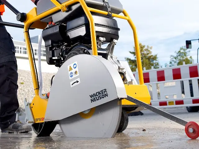 Cortadora de asfalto y hormigón BFS 1350 S5