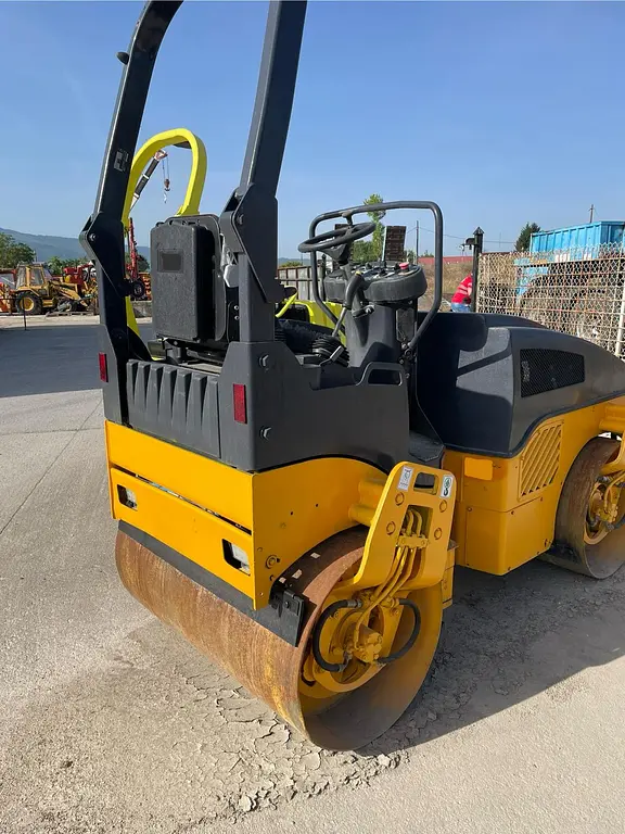 Roller Compactor
