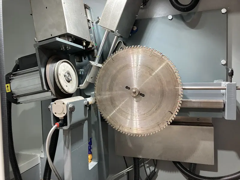 AVB 850 automatic double wheel sharpener for circular saws