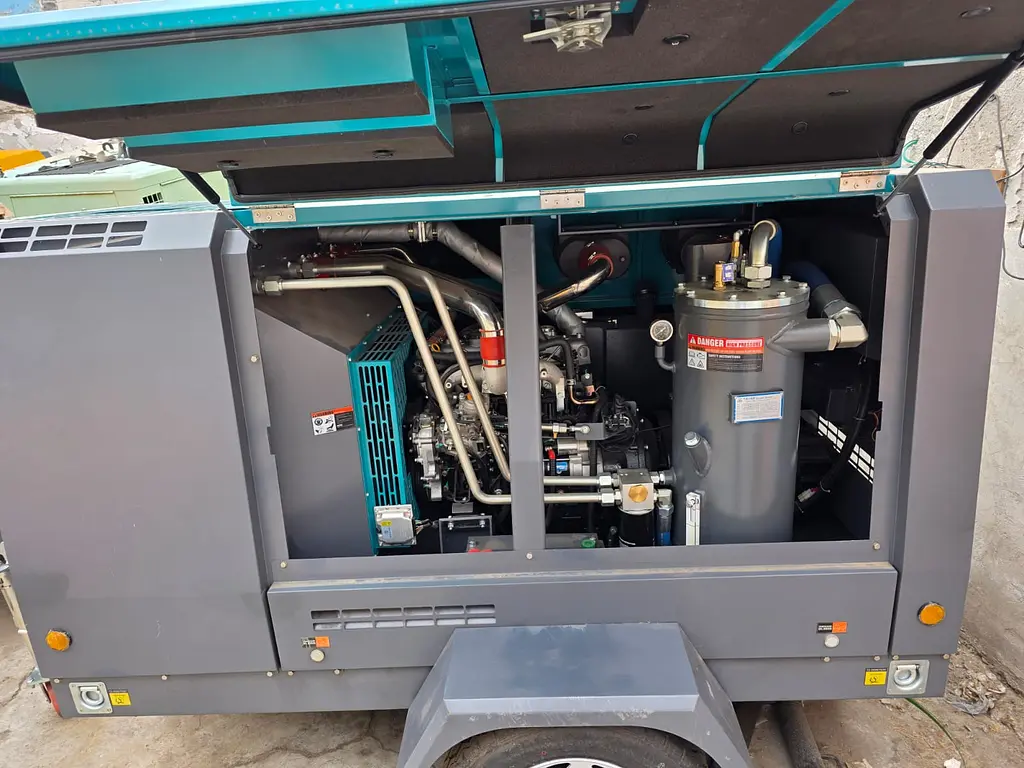 Compresor de aire rotativo de tornillo diesel Isuzu 275 CFM