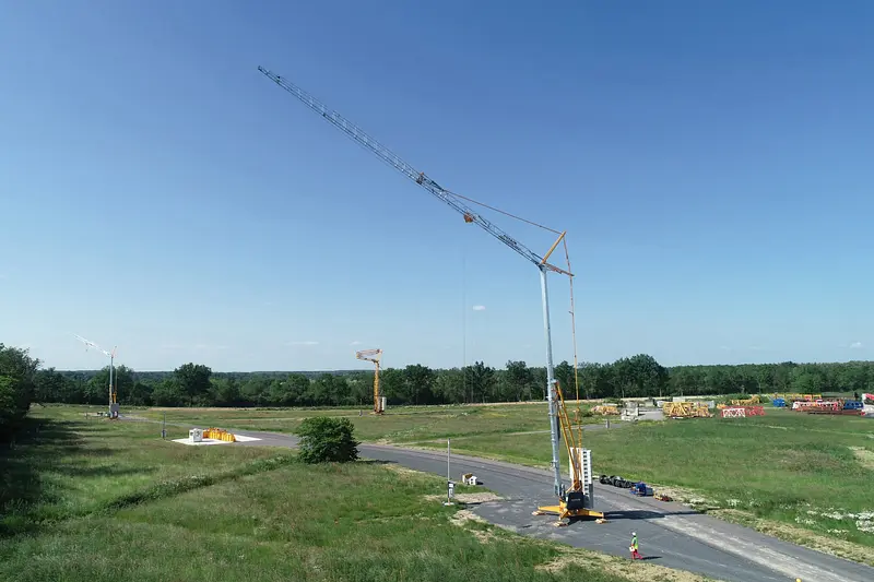 Potain Evy 30-23 4 t Self-Erecting Cranes