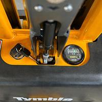 Self-supporting stacker 1000kg to 1300mm