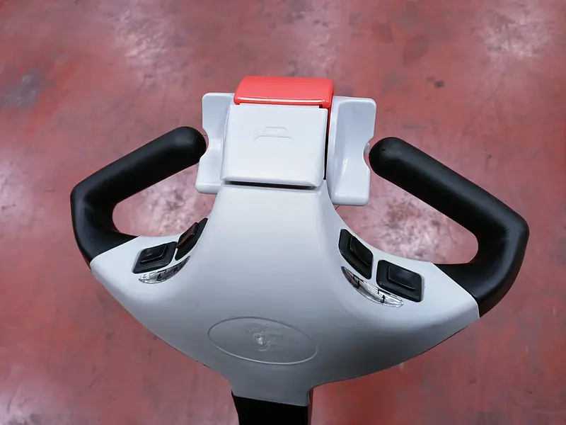 Hu-Lift All-terrain electric stacker VH-WP-150RT