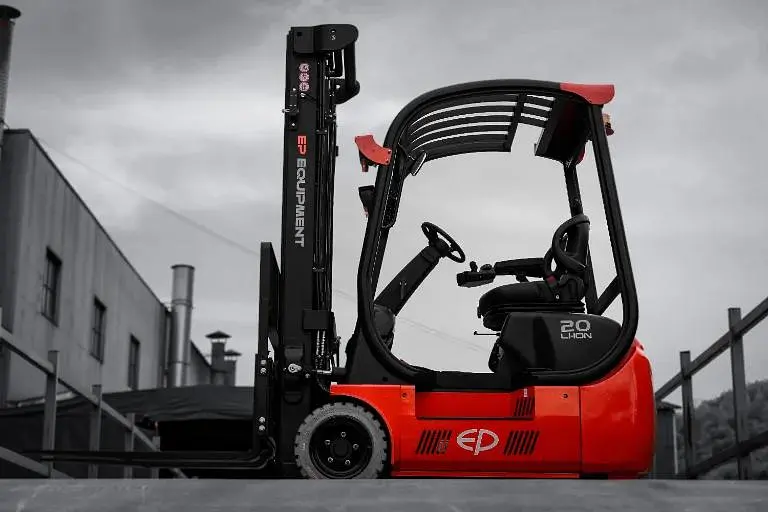 3-Wheel Dual-drive Counterbalance Forklift 2000kg - EP TDL201