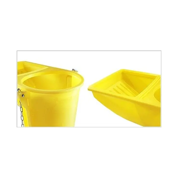 Debris chute section with mouth