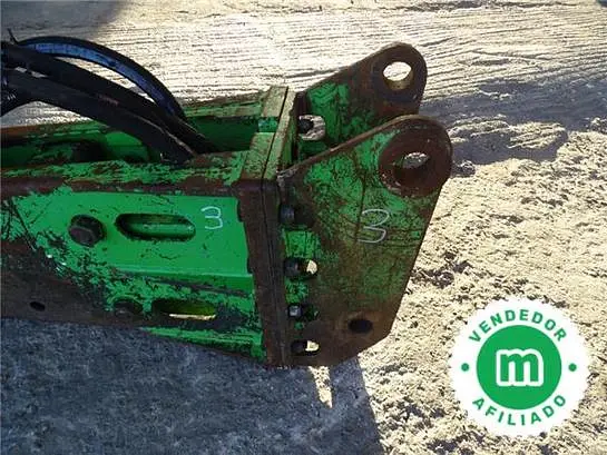 Martillo percutor hidráulico Korota para retrocargadoras