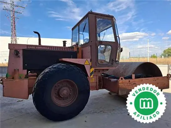 CASE VIBROMAX W1102D compactor roller