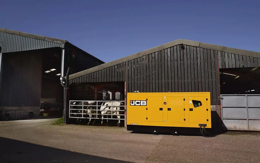 JCB Gama Compacta Generadores