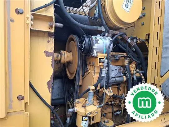 Caterpillar IT24F loader