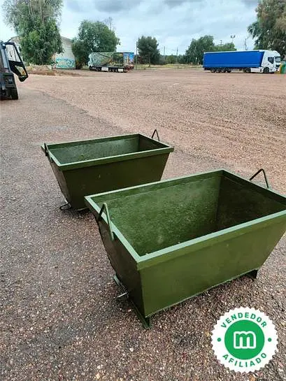 Dos bañeras de construcción