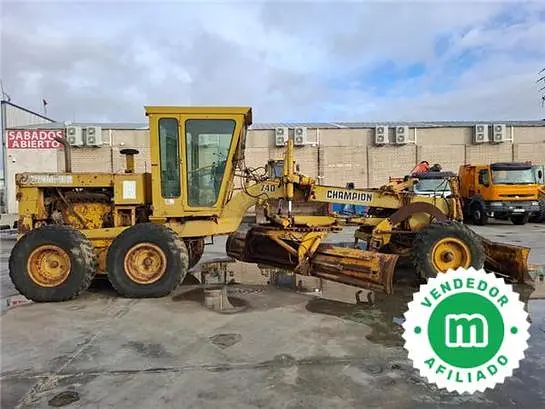 Champion G740 grader