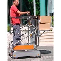 Self-propelled aerial platform 150kg load capacity 4m working height