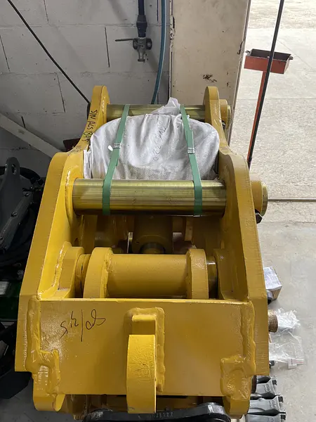 Hydraulic quick coupler Als 1045