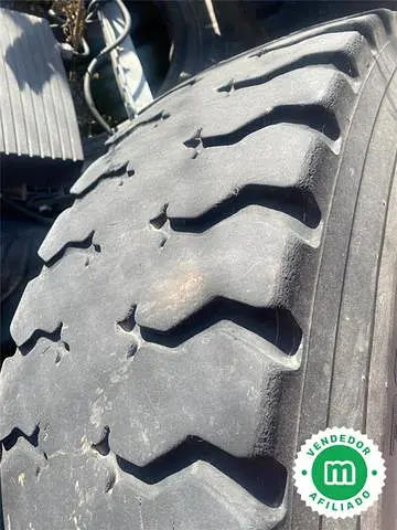 Pirelli 315/80 R 22.5 industrial tires