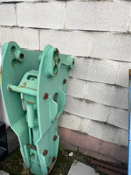Montabert Hammer