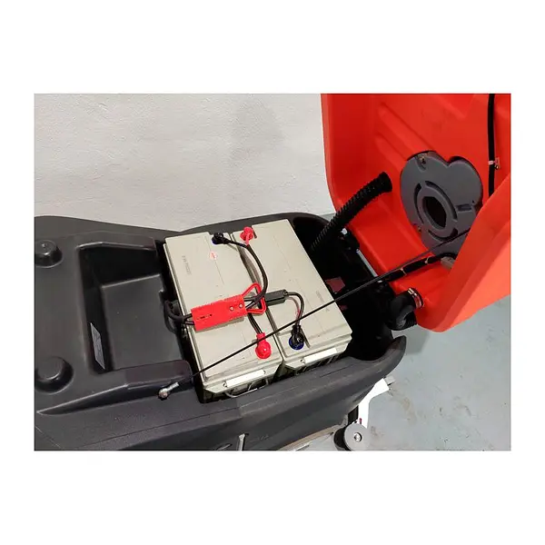 Fregadora Industrial con Conductor Subido 530mm Diam. Cepillo