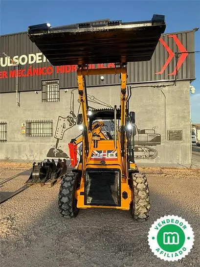 JCB 1CX mini backhoe loader