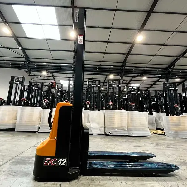 Electric stacker 1200kg to 2500mm - 24V/100Ah