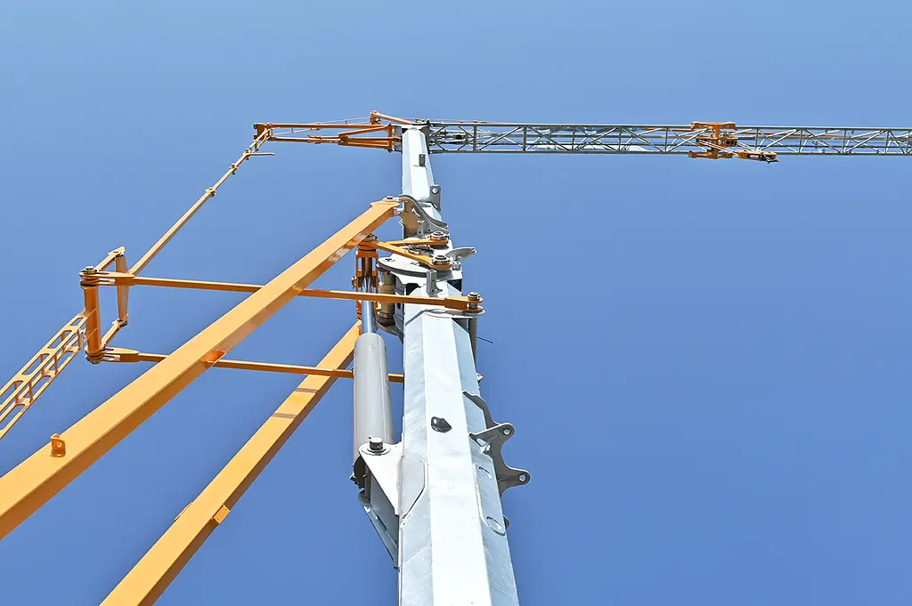 Potain Evy 30-23 4 t Self-Erecting Cranes