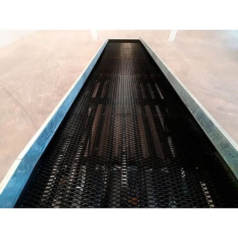 Loading ramp electric 12 ton. with battery platform