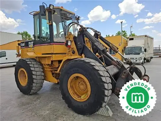 Caterpillar IT24F loader