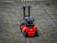 High Capacity Electric Counterbalanced Forklift 7.0T - EFL70-6-HV-PRO