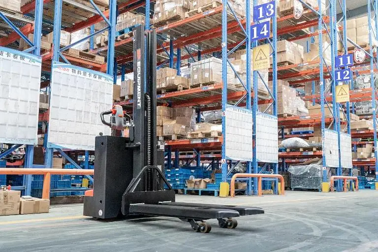 Pedestrian Double-Deck Stacker 1.6T - EP ESi161