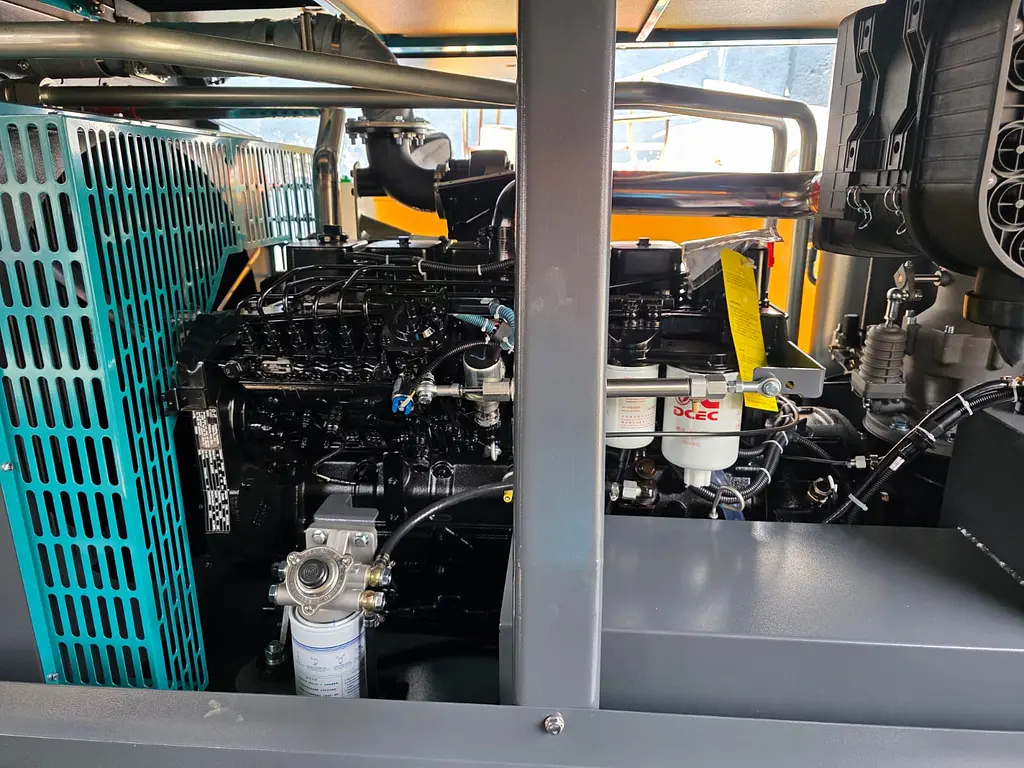 Compresor de aire rotativo de tornillo portátil Cummins diésel