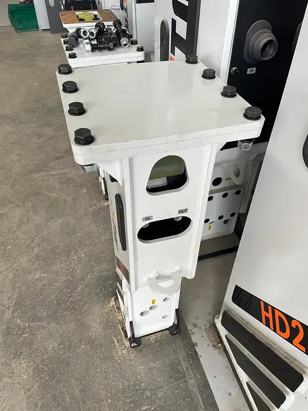 STM HD7G hydraulic hammer