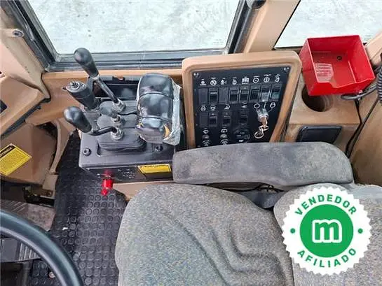 Caterpillar IT24F loader