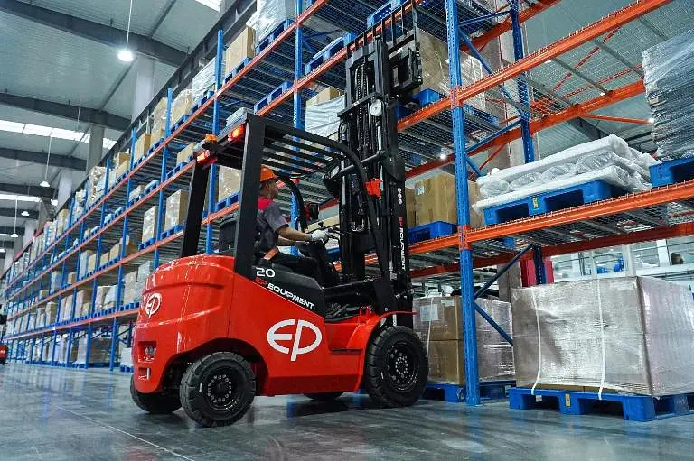 4-Wheel Li-ion Counterbalance Forklift 2.0T - EP EFL203P