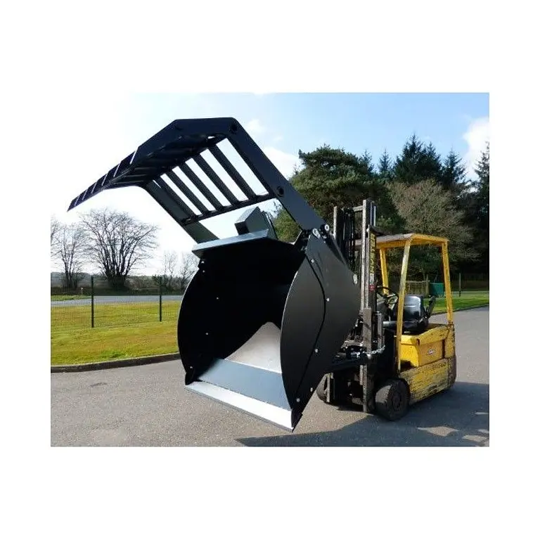 Bucket with Grapa over Fork