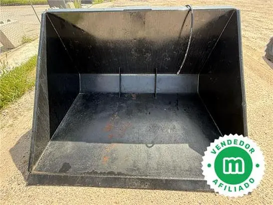 Hydraulic front loader bucket