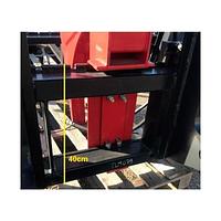 Hydraulic pine tree holder